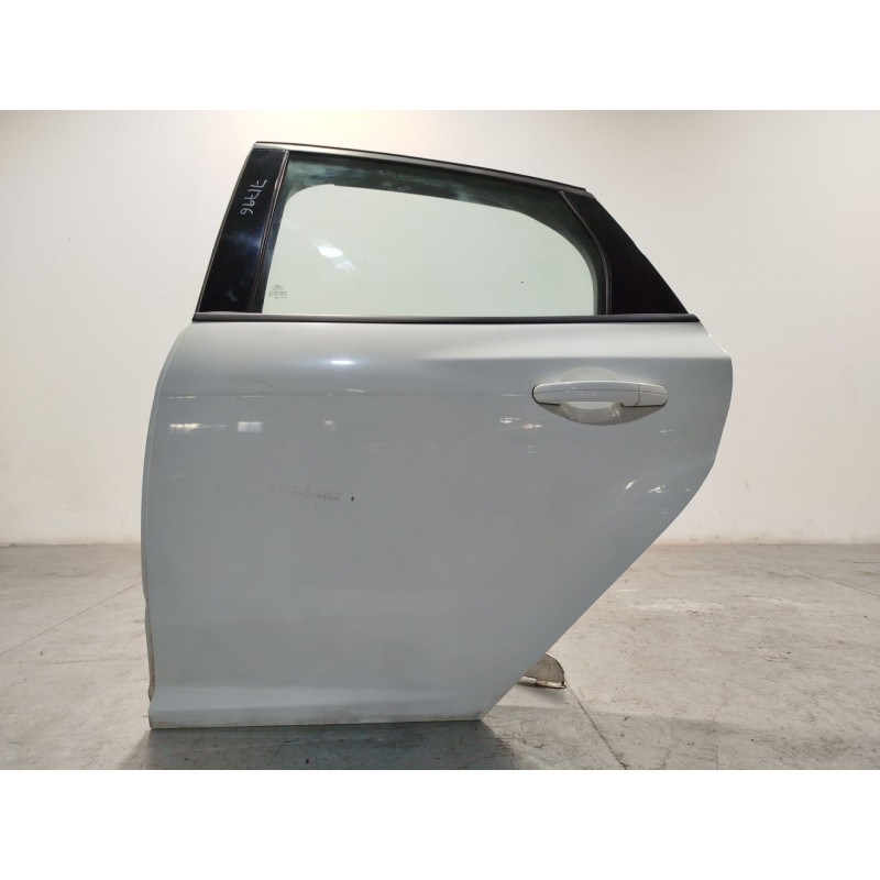 Recambio de puerta trasera izquierda para ford focus lim. (cb8) edition referencia OEM IAM   