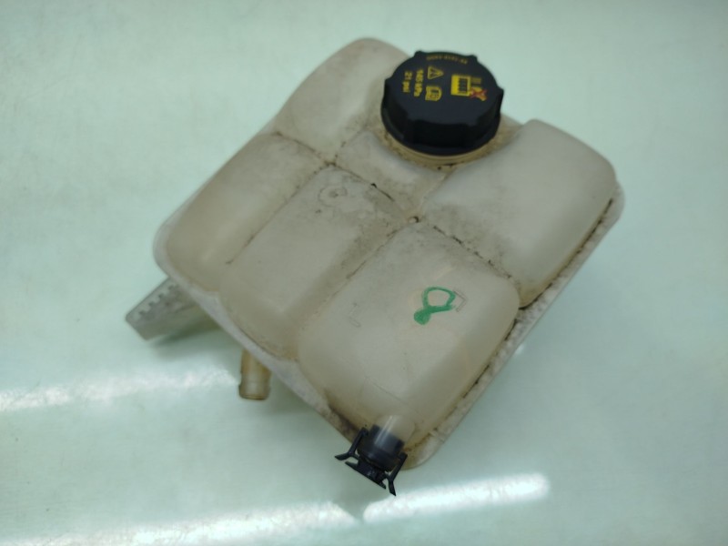 Recambio de deposito expansion para ford focus iii 1.5 tdci referencia OEM IAM 1717053 8V618K218AE 8V618K218DE