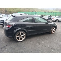 opel astra h gtc (a04) del año 2007