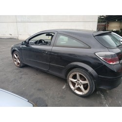 opel astra h gtc (a04) del año 2007