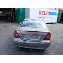 mercedes-benz clase c (w203) del año 2004
