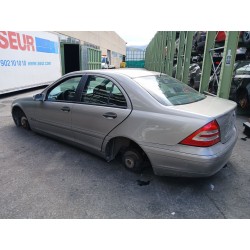 mercedes-benz clase c (w203) del año 2004
