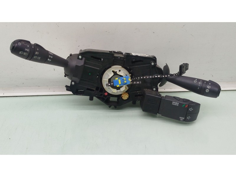 Recambio de mando luces para dacia duster (hs_) 1.5 dci referencia OEM IAM  681726046R E1109651