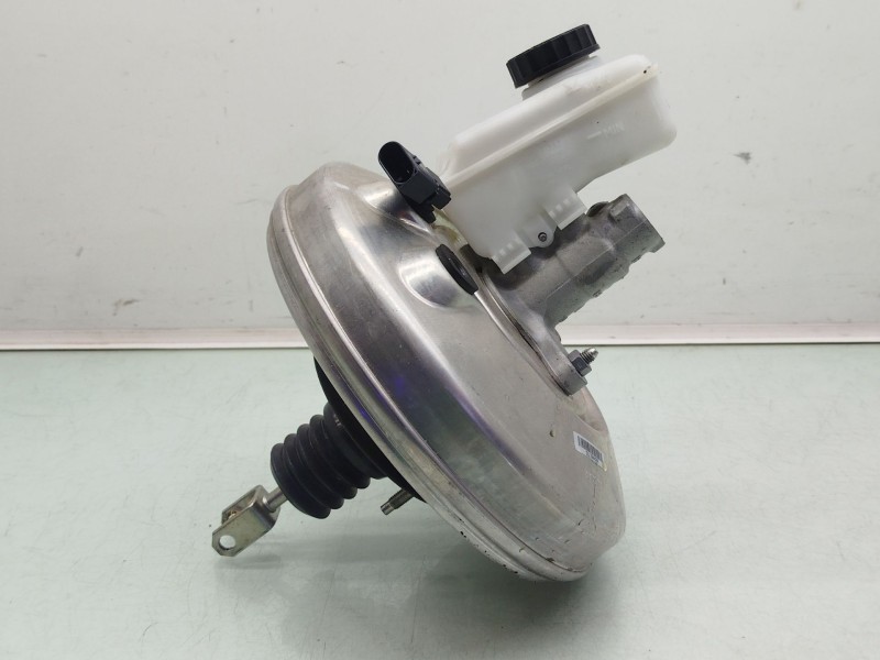 Recambio de servofreno para bmw x1 (f48) sdrive 18 d referencia OEM IAM  6872076 0204828054