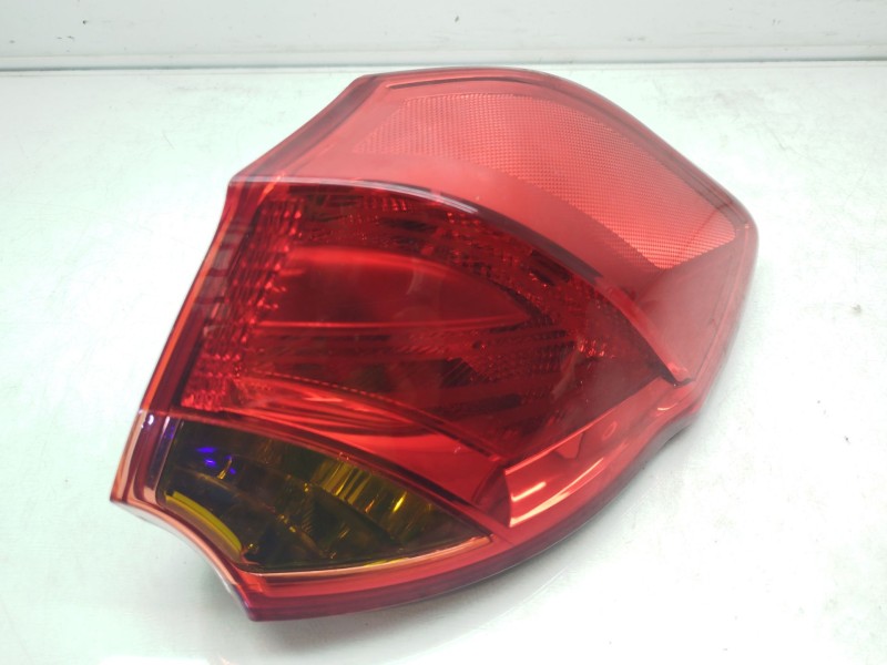 Recambio de piloto trasero derecho para kia cee´d (jd) 1.4 mpi referencia OEM IAM   