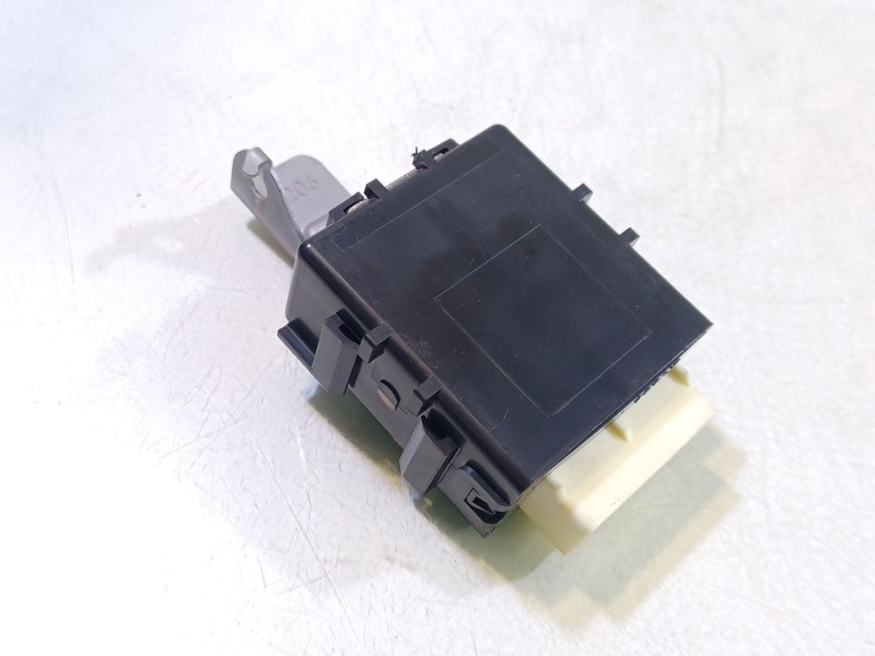 Recambio de modulo electronico para toyota yaris (_p13_) 1.4 d (nlp130_) referencia OEM IAM 859400D030  4230002060