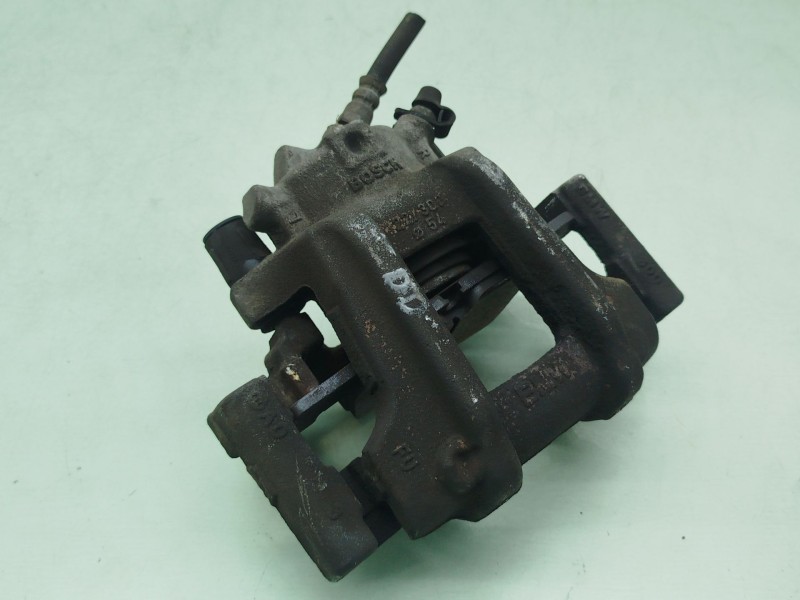 Recambio de pinza freno delantera derecha para bmw 3 touring (f31) 318 d referencia OEM IAM 34116850650  