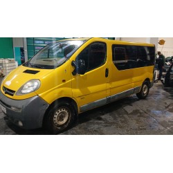 opel vivaro a autobús (x83) del año 2005