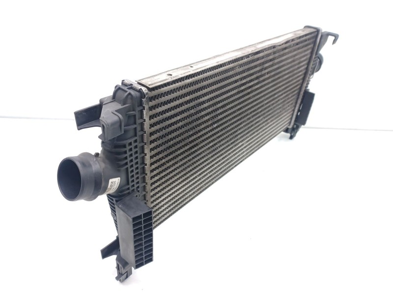 Recambio de intercooler para opel astra j lim. 1.7 16v cdti referencia OEM IAM  13267646 