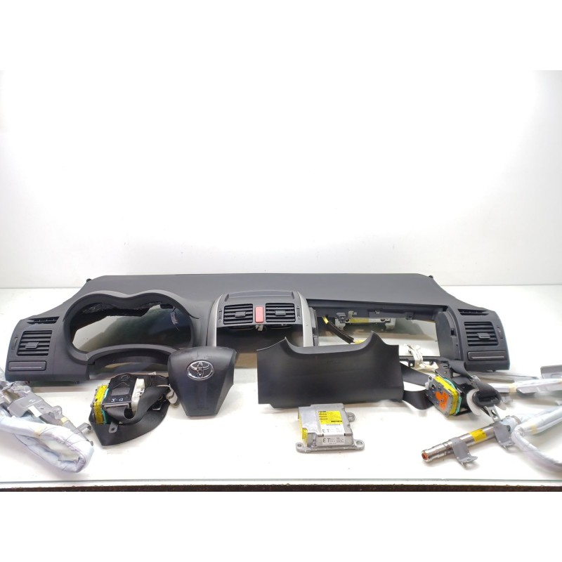 Recambio de kit airbag para toyota auris (_e15_) 1.4 d-4d (nde150_) referencia OEM IAM   