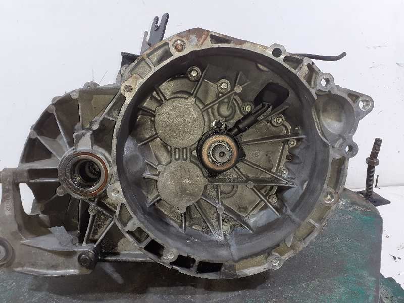 Recambio de caja cambios manual para ford kuga (cbv) titanium referencia OEM IAM 84VR7002AE  