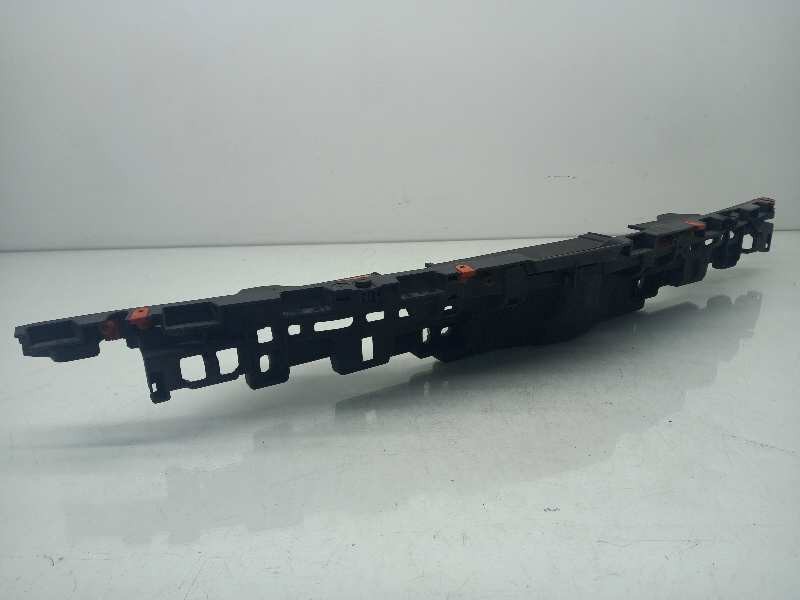 Recambio de travesaño superior para opel insignia sports tourer sport referencia OEM IAM 22798560 13250569 