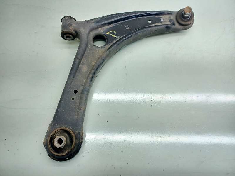 Recambio de brazo suspension inferior delantero derecho para mitsubishi asx (ga0w) challenge 2wd referencia OEM IAM 4013A444  
