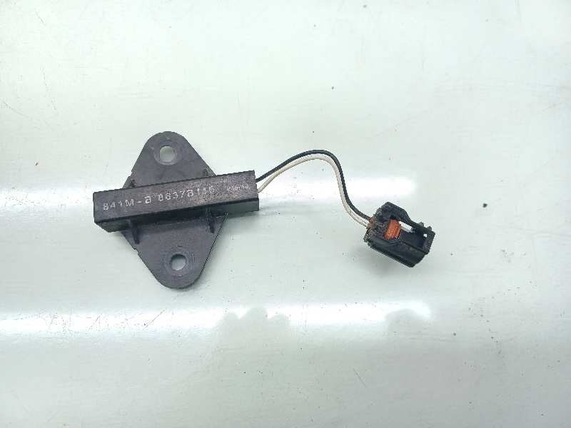 Recambio de antena para mitsubishi asx (ga0w) challenge 2wd referencia OEM IAM 8637B115 841MB 15718