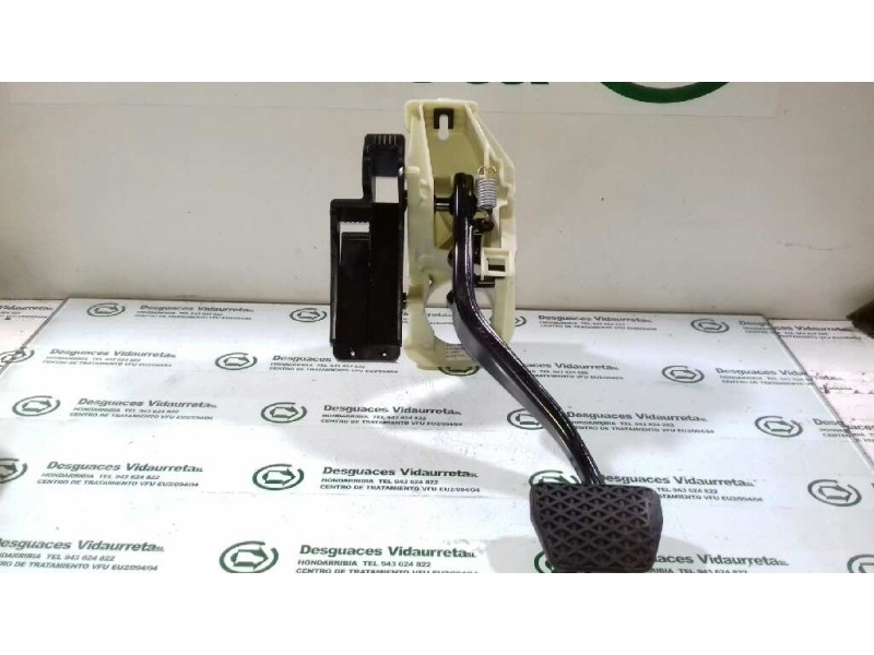 Recambio de pedal freno para bmw serie 5 lim. (f10) 530d referencia OEM IAM 677536801 4010989A 