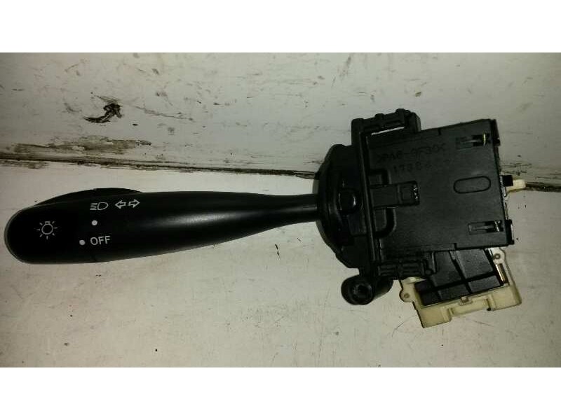 Recambio de mando luces para toyota yaris (ncp1/nlp1/scp1) 1.0 cat referencia OEM IAM 1736482  