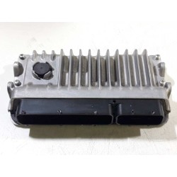 Recambio de centralita motor uce para toyota auris hybrid active referencia OEM IAM 896610ZM30 MB2756005371 