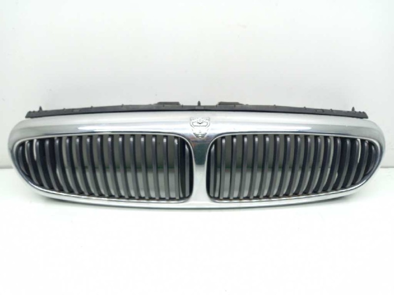 Recambio de rejilla delantera para jaguar x-type 2.5 classic referencia OEM IAM   