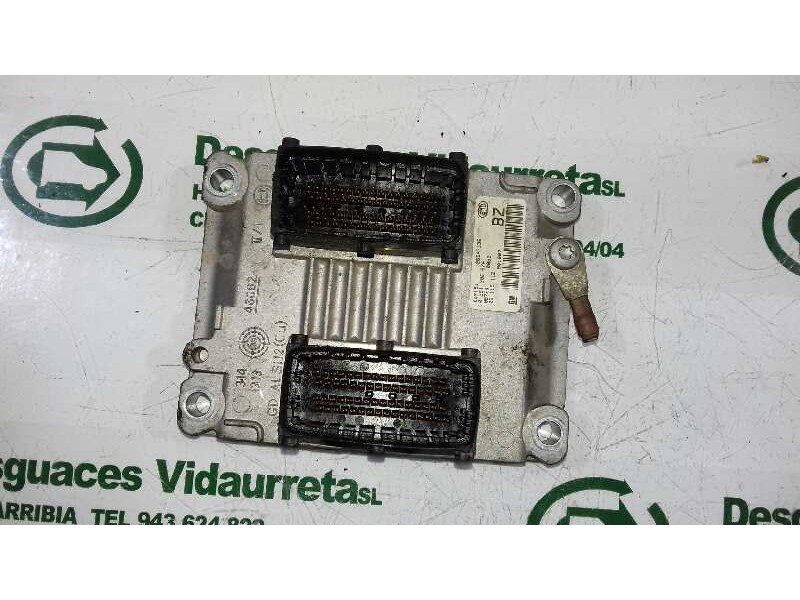 Recambio de centralita motor uce para opel corsa c 1.2 16v cat (z 12 xe / lw4) referencia OEM IAM 0261206074 09115112 