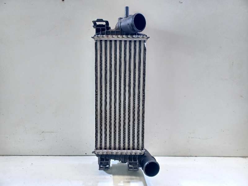 Recambio de intercooler para ford focus lim. (cb8) edition referencia OEM IAM 2026747 CV619L440VC X1436001