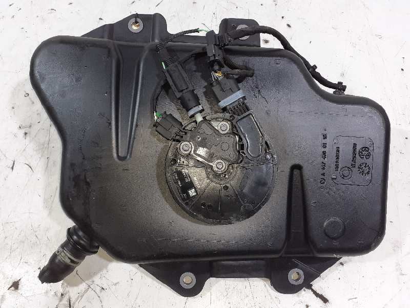 Recambio de deposito combustible para mercedes-benz clase v (w447) referencia OEM IAM 0444040005 1028117003 
