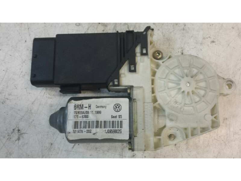 Recambio de motor elevalunas delantero derecho para seat leon (1m1) referencia OEM IAM 1J0959802G  