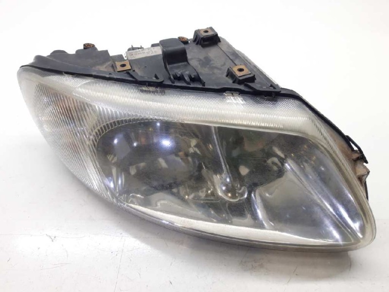 Recambio de faro derecho para chrysler voyager (rg) 2.5 crd cat referencia OEM IAM 4857702AB 5870200000 