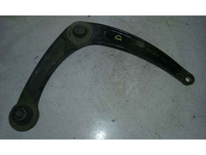 Recambio de brazo suspension inferior delantero derecho para citroën c4 berlina collection referencia OEM IAM   
