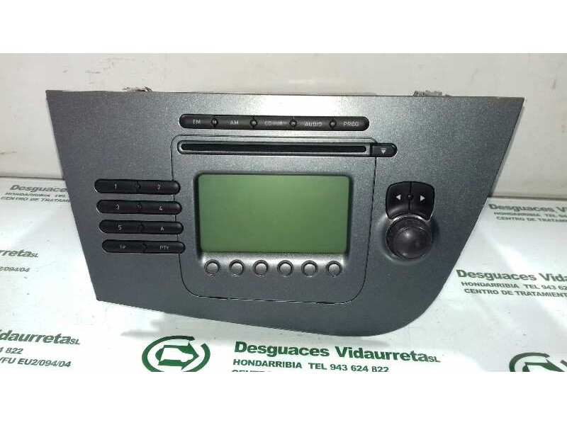Recambio de sistema audio / radio cd para seat leon (1p1) reference referencia OEM IAM 1P1035186B  