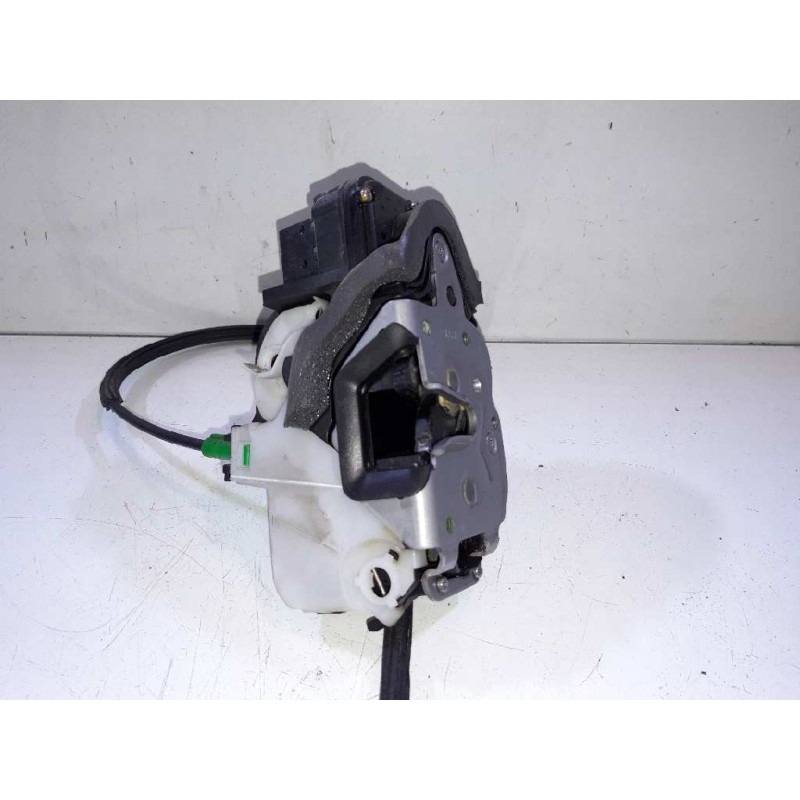 Recambio de cerradura puerta delantera derecha para opel adam unlimited ecoflex referencia OEM IAM 13579523  