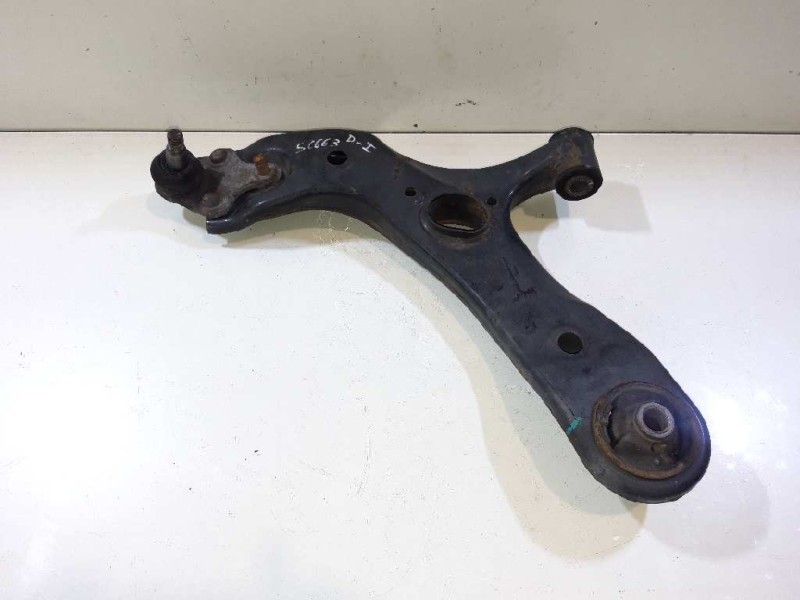 Recambio de brazo suspension inferior delantero izquierdo para toyota auris 1.8 16v (híbrido) referencia OEM IAM   