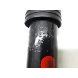 Recambio de amortiguador trasero derecho para ssangyong rexton w crystal 4x2 referencia OEM IAM 4530108C60 4531008C60 