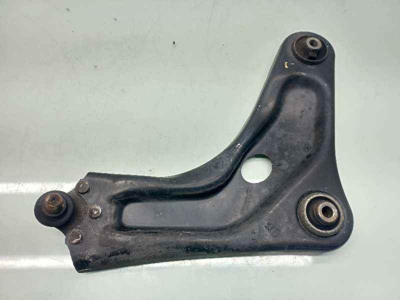 Recambio de brazo suspension inferior delantero derecho para citroën c-elysée exclusive referencia OEM IAM 9675028880  