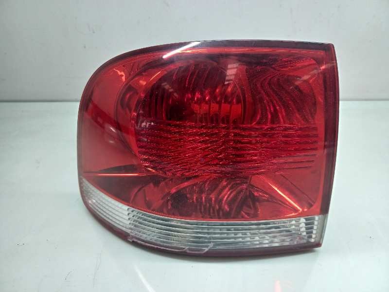 Recambio de piloto trasero izquierdo para volkswagen touareg (7la) tdi v10 referencia OEM IAM 7L6945095P 7L6945095K 