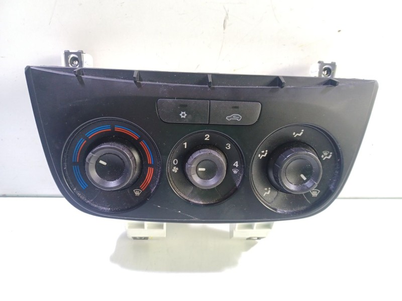 Recambio de mando calefaccion / aire acondicionado para opel combo d expression l1h1 referencia OEM IAM  105N4740100 