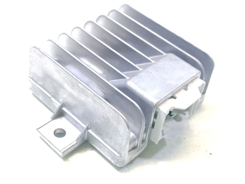 Recambio de modulo electronico para mercedes-benz eqv (w447) eqv 250 (447.813, 447.815) referencia OEM IAM A2479001705  