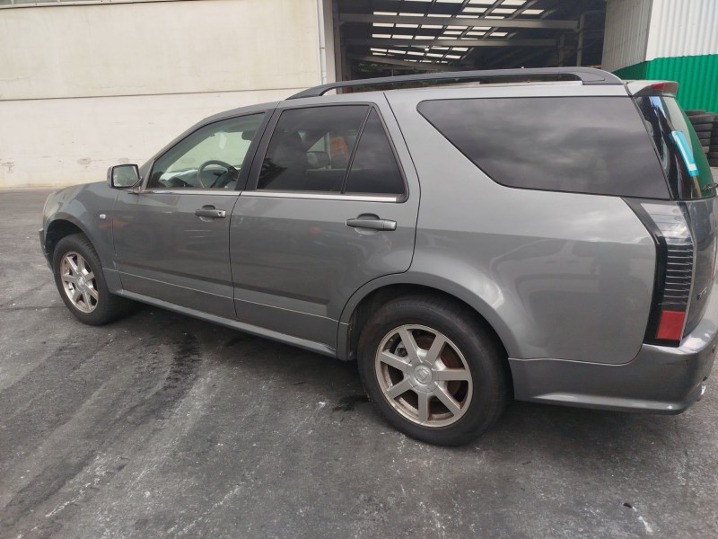 cadillac srx del año 2005