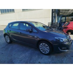 opel astra j (p10) del año 2013